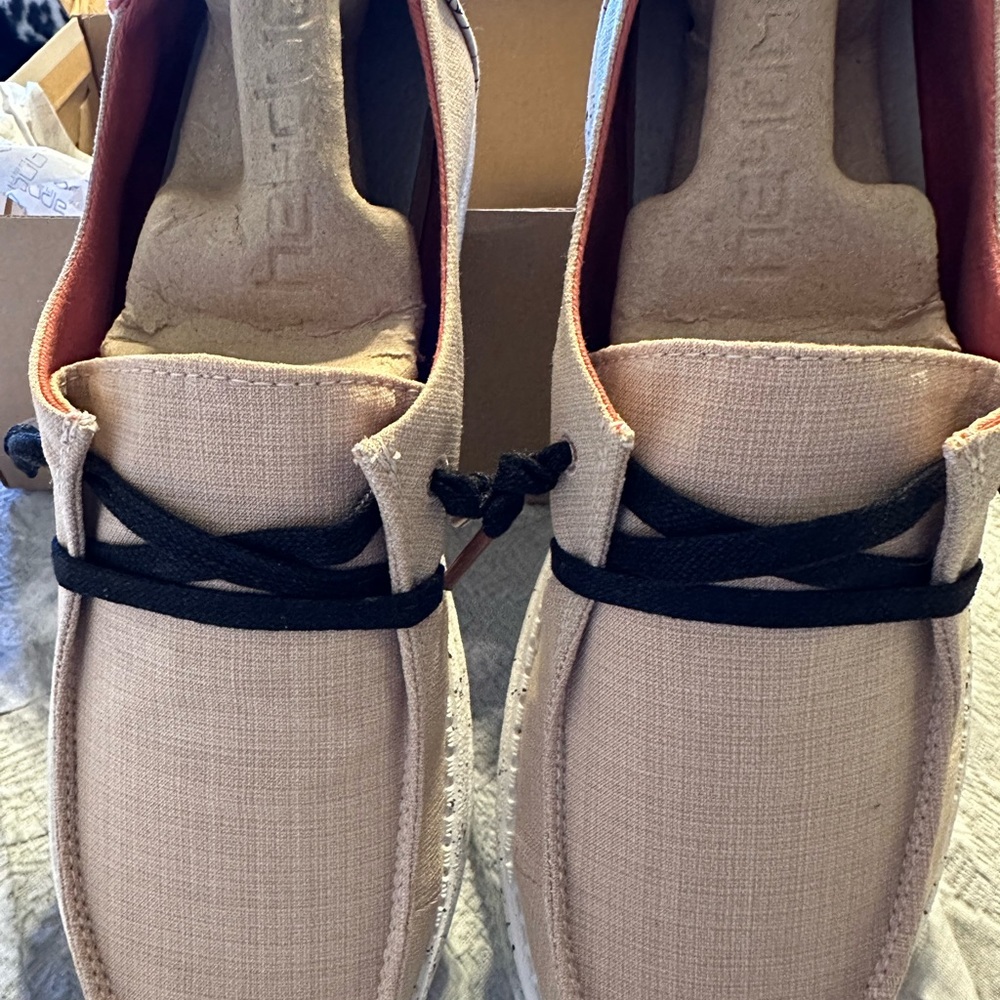 Hey dude, size 8 tan canvas shoes like new